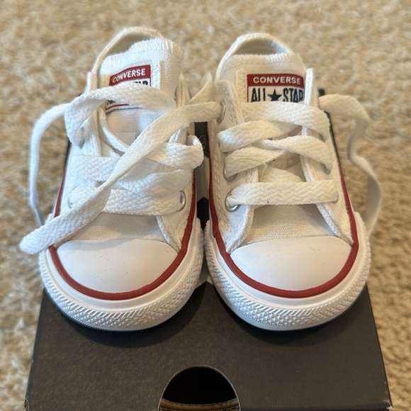 Converse All Stars Low - Size 2 Baby - Picture 2 of 4